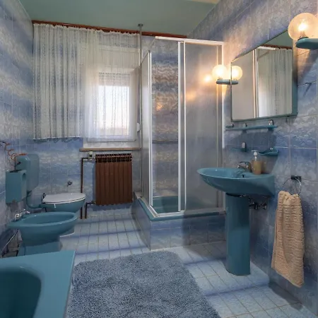 Lola - Lbn381 By Interhome *