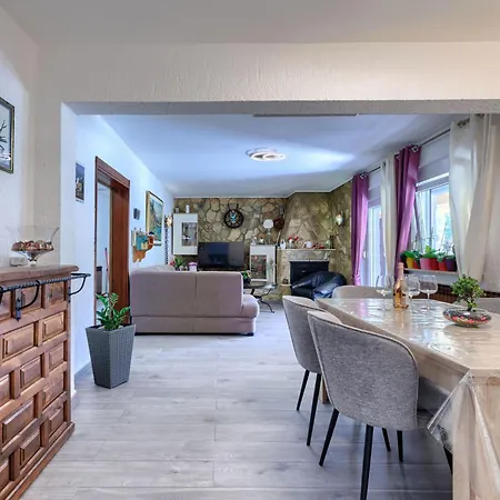 Lola By Interhome Casa vacanze